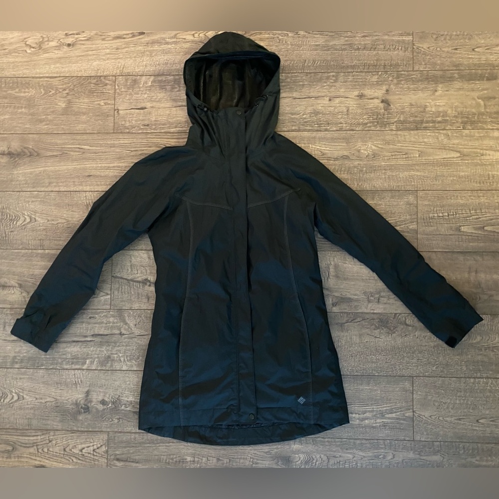 Women’s Columbia Omni-Tech Rain Jacket